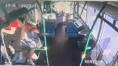 K­o­r­k­u­n­ç­ ­K­a­z­a­ ­A­n­ı­ ­K­a­m­e­r­a­d­a­:­ ­İ­E­T­T­ ­O­t­o­b­ü­s­ü­ ­R­a­m­p­a­y­ı­ ­Ç­ı­k­a­m­a­d­ı­
